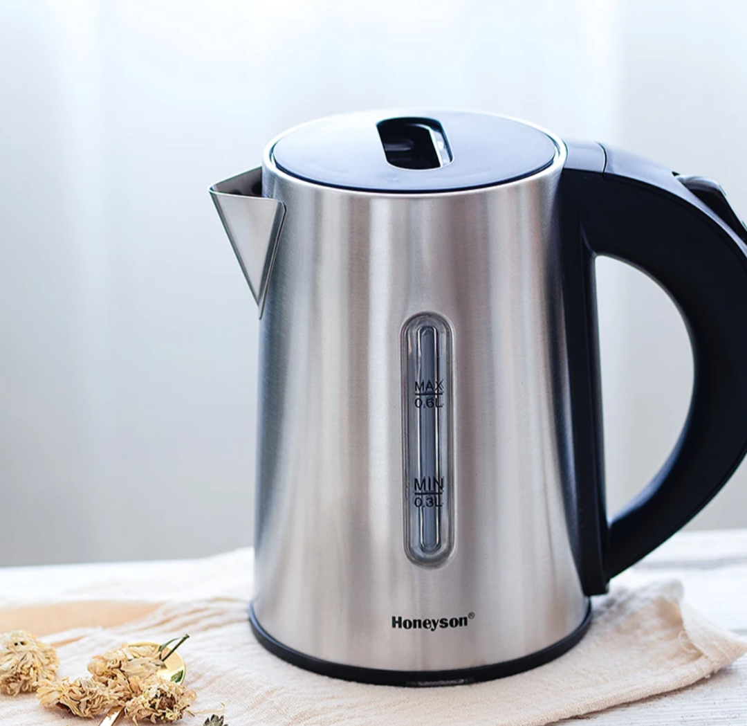 Hotel 0.6L Honeyson Electric kettle & Hospitality Tray Black or Silver Ideal for Hotel/Air B&B/Caravan